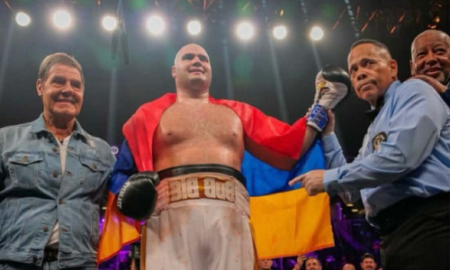 Անպարտելի Գուրգեն Հովհաննիսյանը 10-րդ հաղթանակն է տարել պրոֆեսիոնալ ռինգում