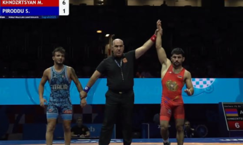 Մանվել Խնձրցյանը հաղթելով իտալացի ըմբիշին դուրս եկավ 1/8 եզրափակիչ, որտեղ կմրցի Զաուր Ուգուևի հետ