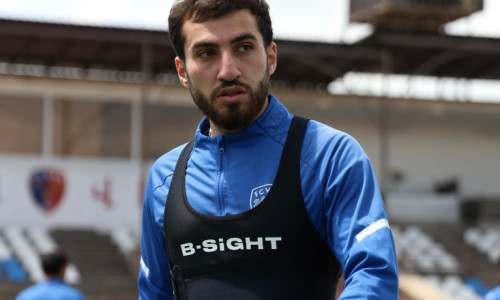 Բոլորը հարցնում են, թե ինչո՞ւ հավաքական չի հրավիրվել Կարեն Նալբանդյանը․ Նարեկ Առուշանյան