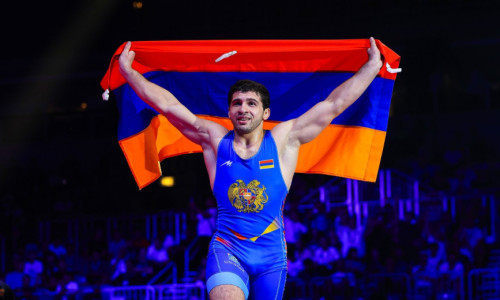 ԵԱ. Մախաս Ամոյանը՝ Եվրոպայի հնգակի չեմպիոն (ՏԵՍԱՆՅՈՒԹ)