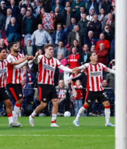 Առաջնության ավարտից 5 տուր առաջ ՊՍՎ-ն 3-րդ անգամ անընդմեջ դարձավ Նիդերլանդների չեմպիոն