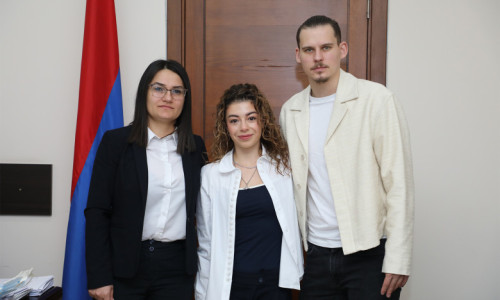 ԿԳՄՍ նախարարի տեղակալն ընդունել է գեղասահորդներ Կարինա Ակոպովային և Նիկիտա Ռախմանինին