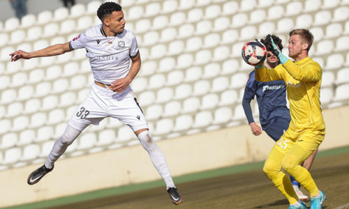 Վան-Արարար-Արմենիա. Մեկնարկային կազմեր, ուղիղ եթեր