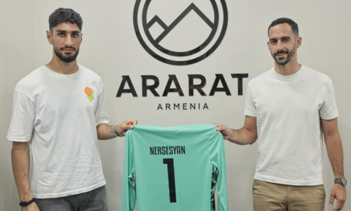 Արարատ-Արմենիան երկարաձգել է պայմանագրերը երկու ֆուտբոլիստի հետ