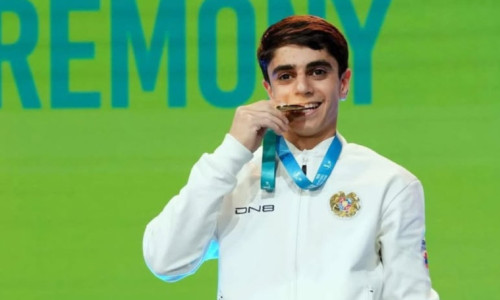 Մարմնամարզիկ Համլետ Մանուկյանը՝ աշխարհի գավաթի խաղարկության հաղթող, Արթուր Ավետիսյանը՝ բրոնզե մեդալակիր