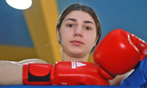 ԱԳ. Անուշ Գրիգորյանը 3 անգամ նոկդաունի ենթարկեց մրցակցին (տեսանյութ)