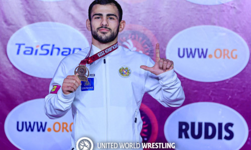 Լարվածությունը շատ էր. Լևիկ Միքայելյանը մեկնաբանել է ըմբշամարտի Մ23 ԵԱ-ում չեմպիոնությունը