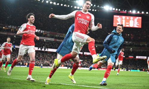 Դոումենը դարձավ ԱՊԼ պատմության մեջ ամենաերիտասարդ ֆուտբոլիստը, որը գոլ է խփել 