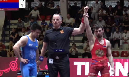 ԵԱ․ Արսեն Հարությունյանը գերվստահ հաղթանակ տարավ ու կիսաեզրափակիչում կմրցի ՕԽ-ի չեմպիոնի հետ