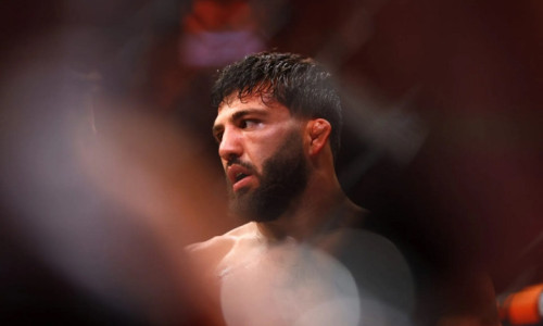 Արման Ծառուկյանի և Դիլոն Դենիսի միջև գոտեմարտը չեղարկվել է