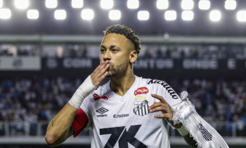 Երկրպագուները Բրազիլիա-Ֆրանսիա խաղում վանկարկել են Նեյմարի անունը 