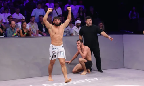 Արման Ծառուկյանը հաղթեց Մախաչևի թիմակցին