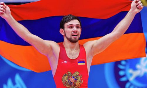 Արսեն Հարությունյանը հերթական ջախջախիչ հաղթանակը տոնեց՝ դուրս գալով կիսաեզրափակիչ