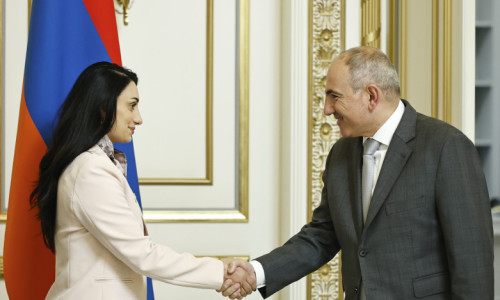 Վարչապետն ընդունել է Աշխարհի և Եվրոպայի չեմպիոն Նազիկ Ավդալյանին