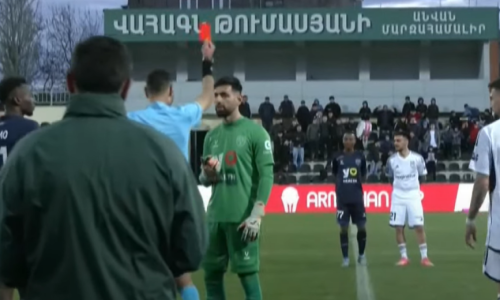 10 հոգով մնացած Վանը համառ պայքարում զիջեց Նոային