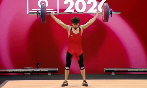 ԵԱ. Գառնիկ Չոլակյանը փոքր արծաթ նվաճեց պոկում վարժությունում