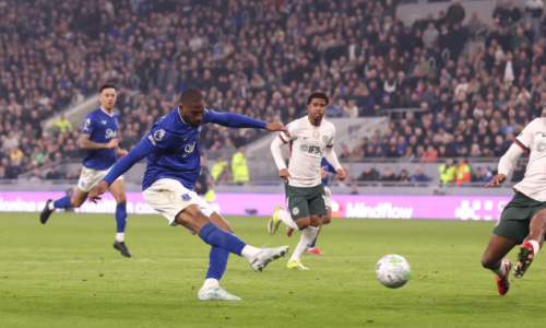 Էվերթոնը ծնկի բերեց Չելսիին (տեսանյութ)