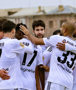 Նոան հաղթեց Վանին և գրեթե հասավ առաջատարներին