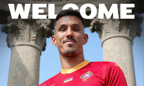 Փյունիկում առաջին անգամ հանդես կգա հույն ֆուտբոլիստ