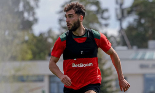 Լոկոմոտիվը մերժել է Տիկնիզյանի վերաբերյալ Ցրվենա Զվեզդայի առաջարկը