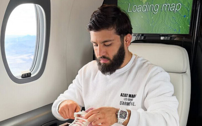 Արման Ծառուկյանին իջեցրել են ինքնաթիռից (տեսանյութ)