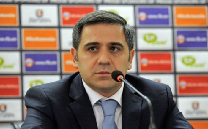 Ծանր պարտություններ էին, ողջ անձնակազմը ծանր է տանում, բայց կա զանգված, որ ուզում է այդ պարտությունները․ Արմեն Մելիքբեկյան