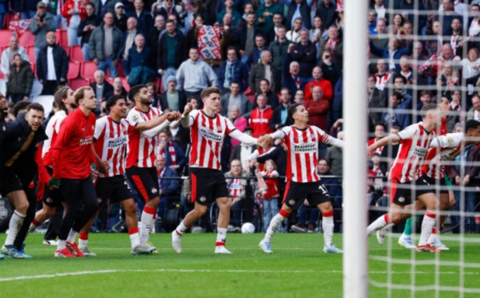 Առաջնության ավարտից 5 տուր առաջ ՊՍՎ-ն 3-րդ անգամ անընդմեջ դարձավ Նիդերլանդների չեմպիոն