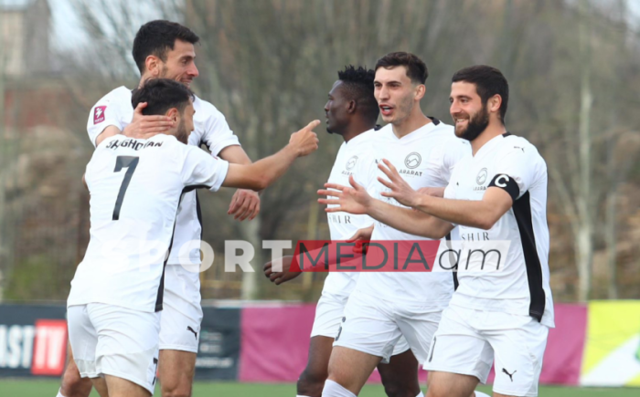 Ուրարտու-Վան․ Արարատ-Արմենիա-Արարատ․ Մեկնարկային կազմեր․ Ուղիղ եթեր