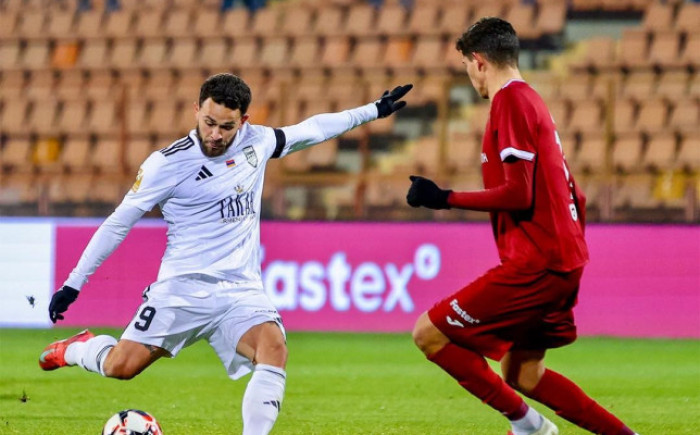 Նոա-Վան. Մեկնարկային կազմեր, ուղիղ եթեր