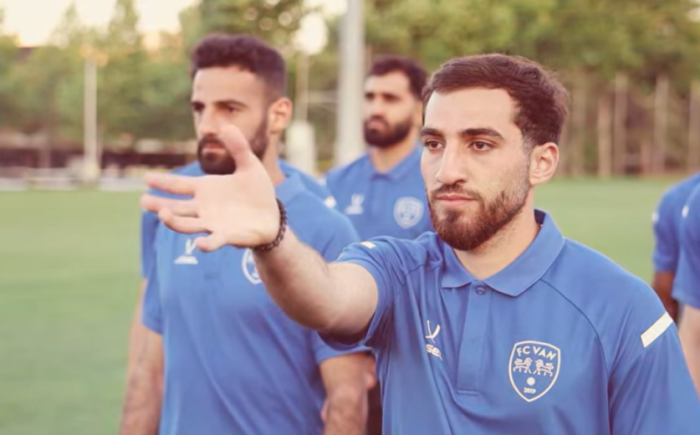 Ալաշկերտը յուրօրինակ կերպով է ներկայացրել Վանից տեղափոխված ֆուտբոլիստներին (տեսանյութ)