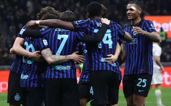 Կոմո-Ինտեր․ Մեկնարկային կազմեր․ Ուղիղ եթեր