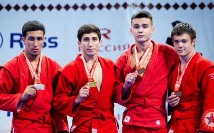 3 բրոնզե մեդալ՝ սամբոյի Եվրոպայի մեծահասակների առաջնությունից