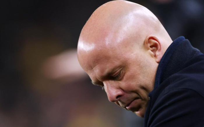 Առնե Սլոթ. Մրցավարը տուգանային էր նշանակում հայացքի համար