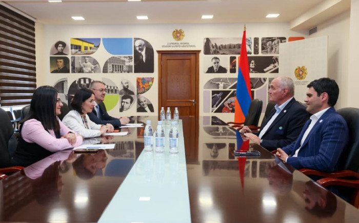 ԿԳՄՍ նախարարն ընդունել է թենիսի Եվրոպայի ֆեդերացիայի նախագահին