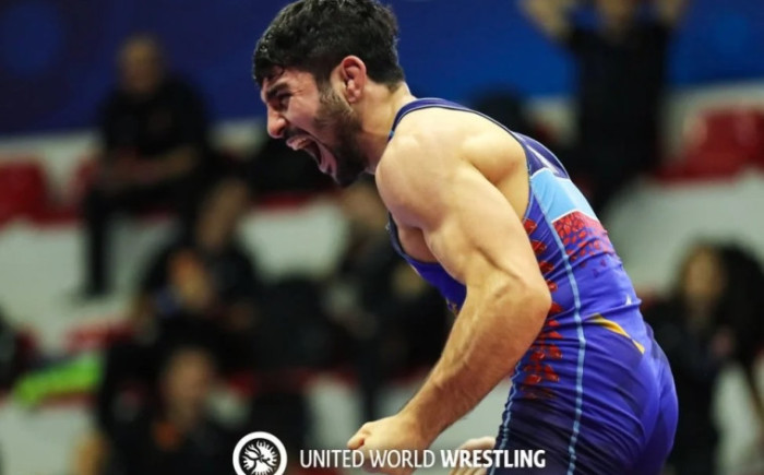 ԵԱ. Մանվել Խնձրցյանը ջախջախեց Ռազվան Կովաչին և դուրս եկավ կիսաեզրափակիչ