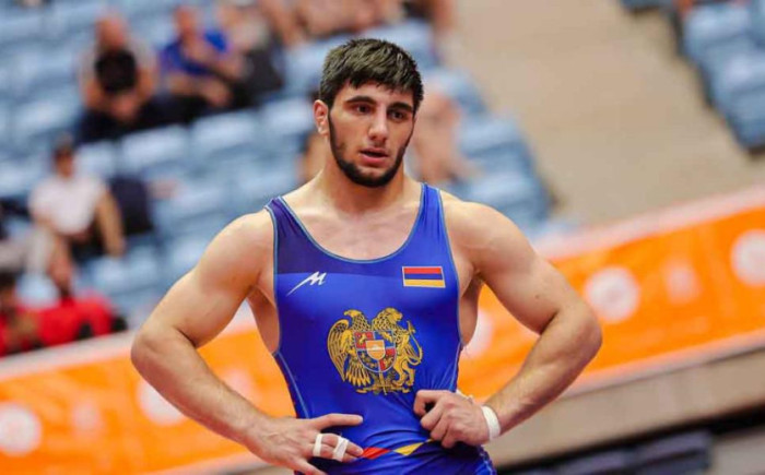 Ըմբշամարտի Մ23 ԵԱ. Վիգեն Նազարյանը պարտվել է մեկնարկում