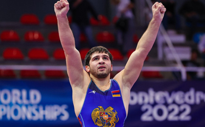 Մալխաս Ամոյանը ջախջախիչ հաղթանակով մեկնարկեց ԵԱ-ում (տեսանյութ)