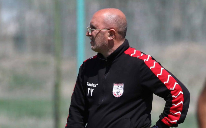 Տիգրան Եսայանը հեռացել է Արարատի գլխավոր մարզչի պաշտոնից