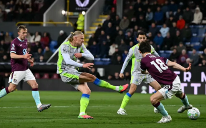 ԱՊԼ-ն նոր առաջատար ունի․ Հոլանդի գոլը հաղթական էր, իսկ Բարնլին լքեց ԱՊԼ-ն