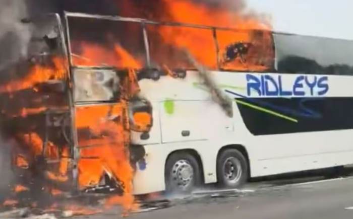 Ման․ Սիթիի երկրպագուների ավտոբուսը հրդեհվել է Արսենալի դեմ եզրափակիչից առաջ
