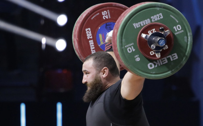 Պետք է քննարկենք Սիմոն Մարտիրոսյանի՝ գերծանր քաշային կարգում հանդես գալու հարցը. Սամվել Գասպարյան